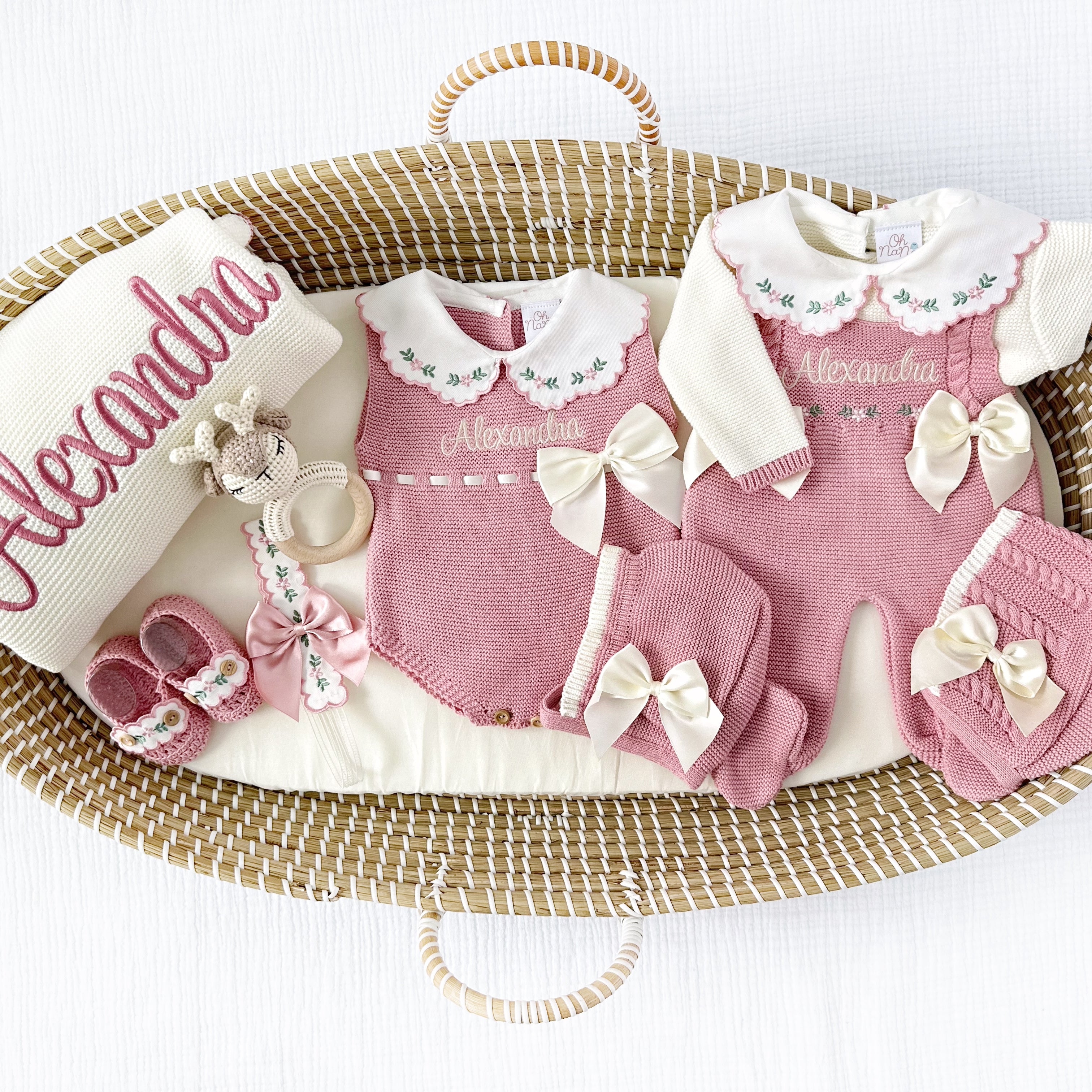 Flowers Coming Home Personalized Set (Ivory/Beige)